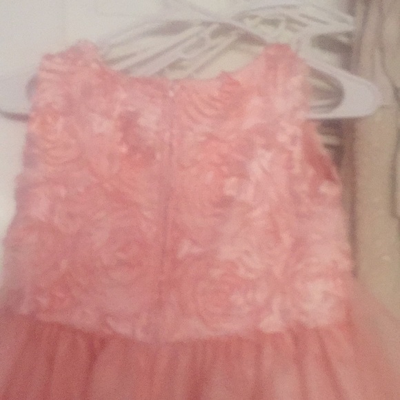 Dress - Picture 4 of 4